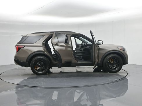 New 2026 Ford Explorer Tremor AWD/4WD image 4