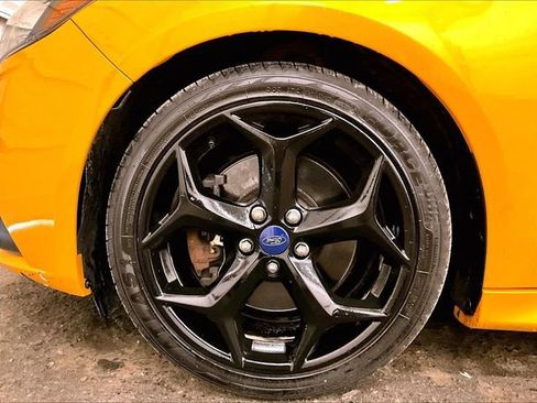 Used 2013 Ford Focus ST FWD image 8