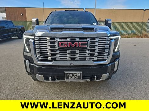 Used 2024 GMC Sierra 2500 Denali w/ Denali Reserve Package image 2