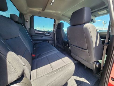 Used 2022 Chevrolet Silverado 1500 RST w/ Z71 Off-Road Package AWD/4WD image 14