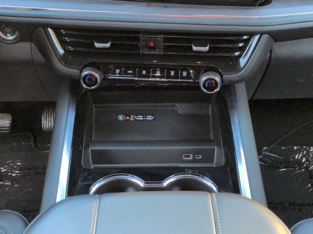 Used 2025 Chevrolet Tahoe LT RWD image 18