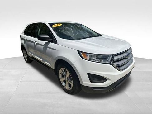 Used 2017 Ford Edge SE AWD/4WD image 3