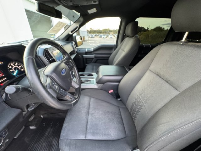 Used 2020 Ford F150 XLT w/ Equipment Group 302A Luxury AWD/4WD image 28