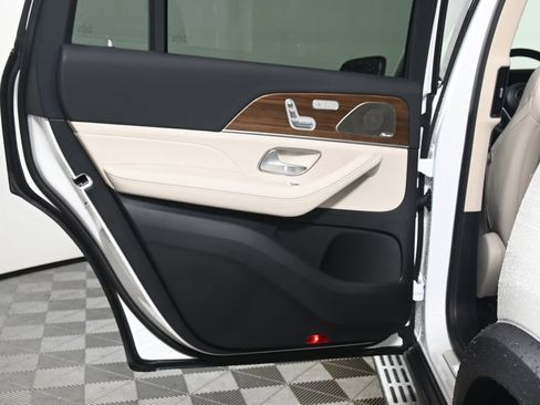 New 2026 Mercedes-Benz GLS 450 4MATIC image 26
