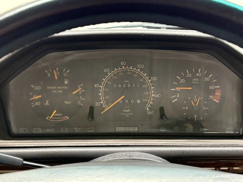 Used 1990 Mercedes-Benz 300 E 3.0 image 81