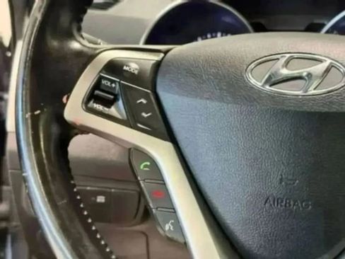 Used 2016 Hyundai Veloster Base w/ Option Group 02 image 47