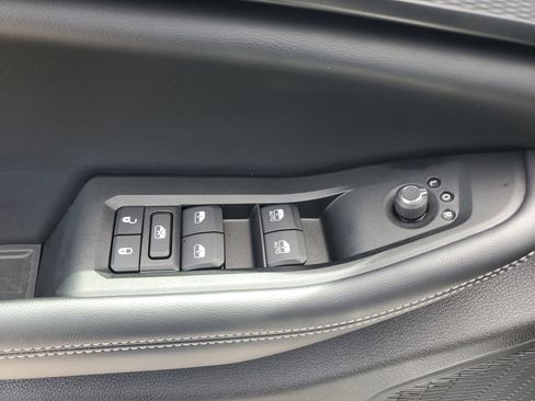 Used 2024 Jeep Grand Cherokee L Altitude image 30