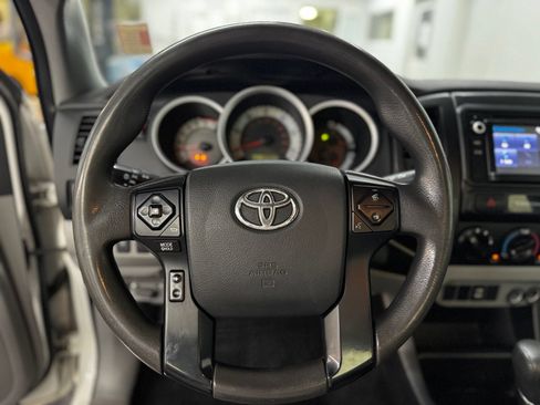 Used 2015 Toyota Tacoma 4x4 Access Cab V6 image 20
