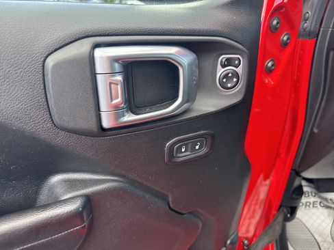 Used 2020 Jeep Gladiator Sport w/ Quick Order Package 24S AWD/4WD image 16