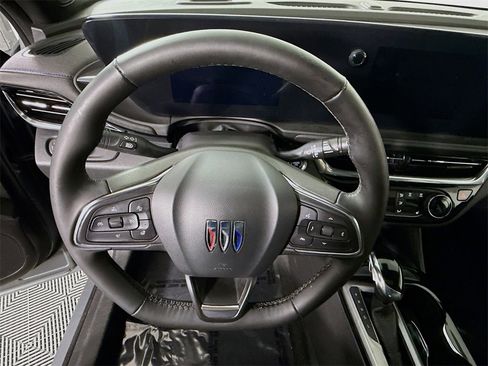 Used 2024 Buick Envista Sport Touring w/ Convenience I Package image 20