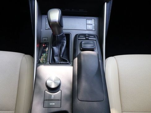 Used 2015 Lexus IS 250 AWD w/ Navigation System Package image 21