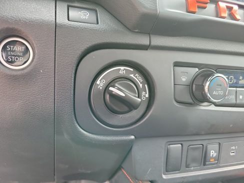 Used 2025 Nissan Frontier PRO-4X w/ Interior Protection Package AWD/4WD image 11