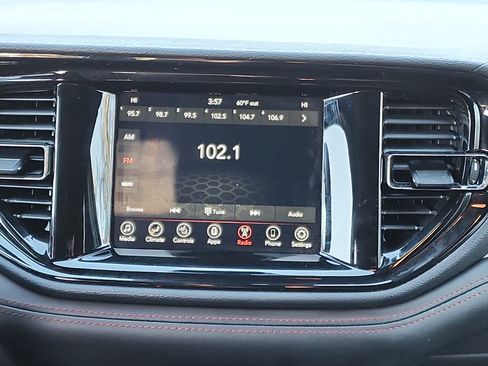 Used 2024 Dodge Durango GT AWD/4WD image 13