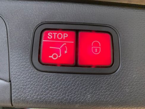 Used 2016 Mercedes-Benz GLC 300 4MATIC image 43