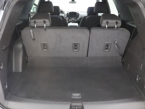 Used 2023 Chevrolet Traverse LT AWD/4WD image 27
