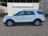 Used 2013 Ford Explorer XLT image 2
