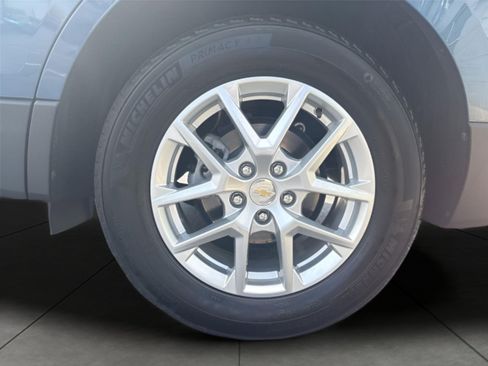 Used 2024 Chevrolet Equinox LS FWD image 12