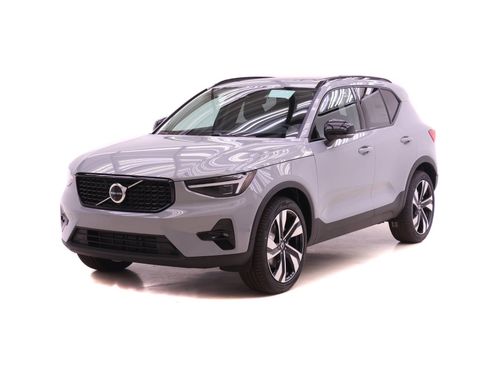 New 2026 Volvo XC40 B5 Plus w/ Protection Package Premier AWD/4WD image 1