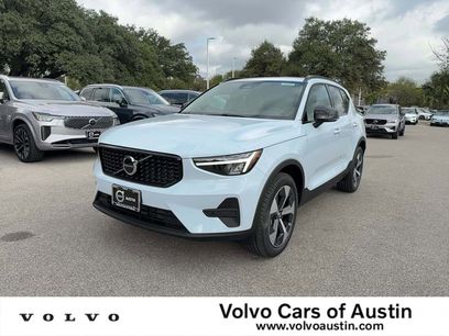 New 2026 Volvo XC40 B5 Core