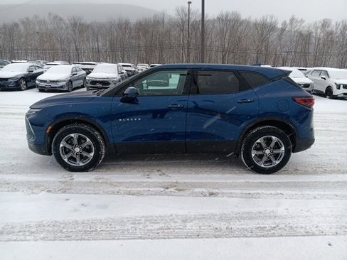 Used 2023 Chevrolet Blazer LT image 4