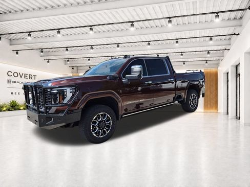 Used 2024 GMC Sierra 2500 Denali Ultimate AWD/4WD image 4