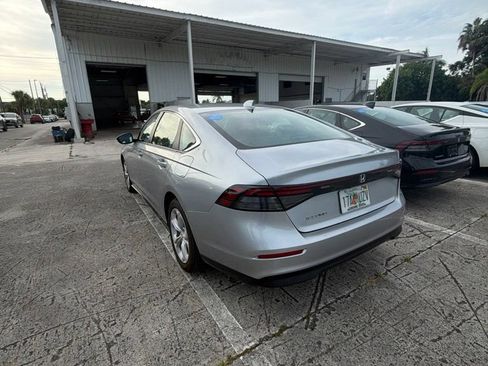 Used 2025 Honda Accord LX image 9