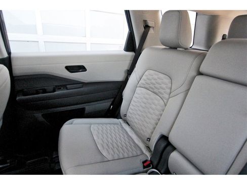 New 2025 Nissan Pathfinder SV w/ Cargo Package image 9