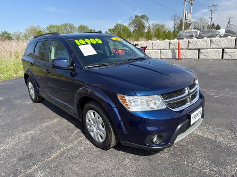 Used 2019 Dodge Journey SE w/ Premium Group FWD image 8