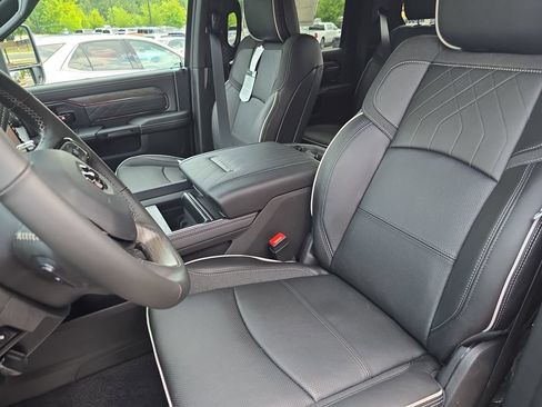 New 2026 RAM 3500 Limited AWD/4WD image 15