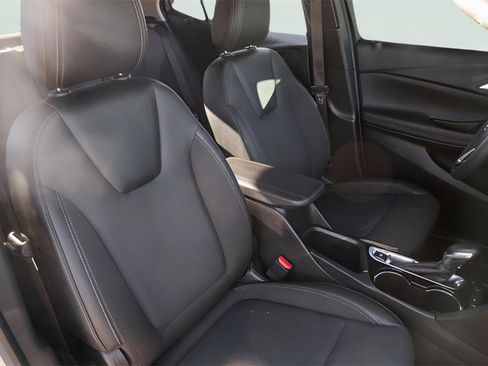 Used 2023 Buick Encore GX Select image 34