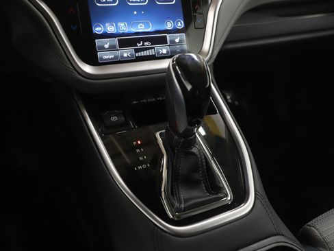 Used 2025 Subaru Outback Premium image 23