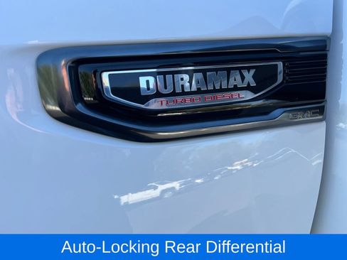 Used 2022 GMC Sierra 1500 AT4 w/ Sierra Safety Plus Package AWD/4WD image 39