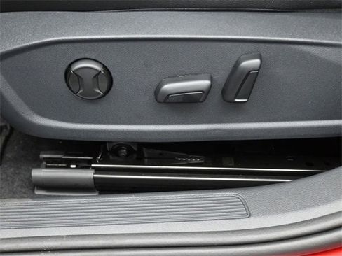 New 2026 Volkswagen Jetta SE image 18