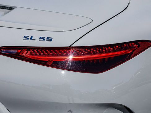 Certified 2022 Mercedes-Benz SL 55 AMG 4MATIC image 8