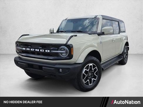 Used 2025 Ford Bronco Outer Banks AWD/4WD image 1
