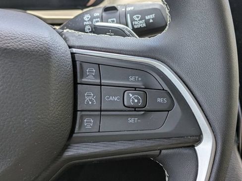 Certified 2024 Jeep Grand Cherokee L Laredo AWD/4WD image 19