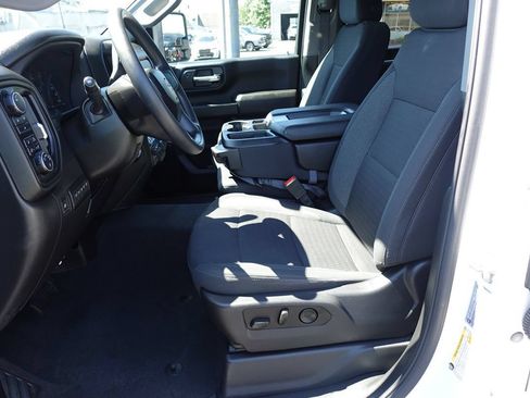 Used 2025 Chevrolet Silverado 2500 Custom w/ Custom Value Package AWD/4WD image 18