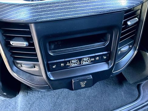 Used 2019 RAM 1500 Limited image 11