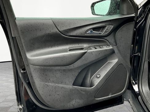 Used 2020 Chevrolet Equinox LT w/ Driver Convenience Package FWD image 20