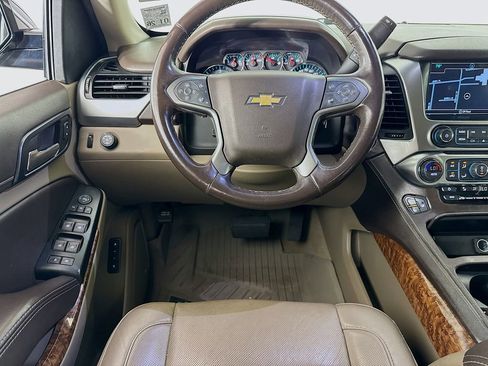 Used 2019 Chevrolet Suburban Premier image 24