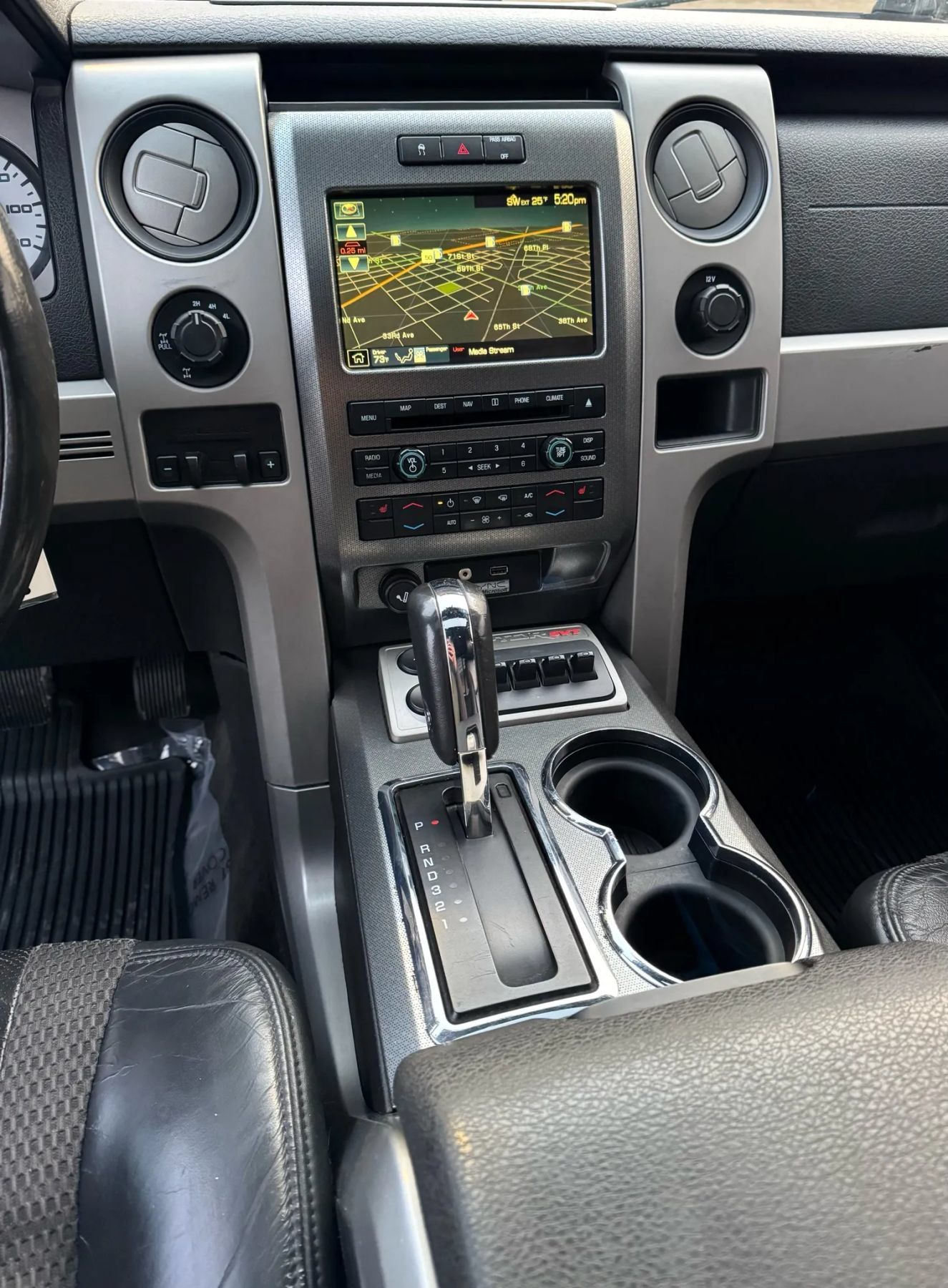 Used 2010 Ford F150 Raptor AWD/4WD image 26