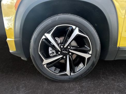Used 2023 Chevrolet TrailBlazer RS w/ Convenience Package FWD image 14