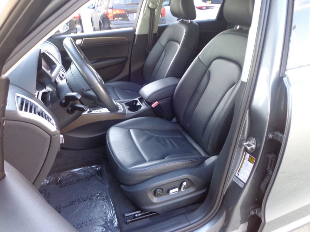 Used 2015 Audi Q5 2.0T Premium Plus w/ Technology Package AWD/4WD image 14