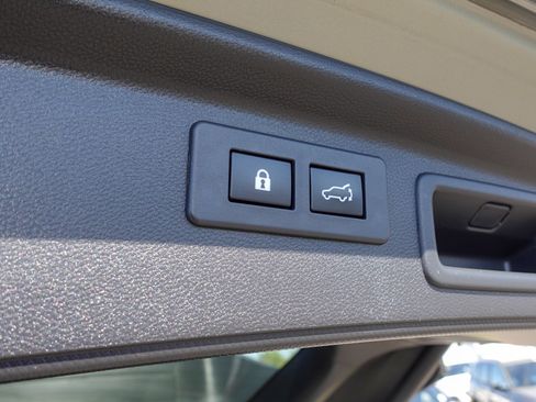 Certified 2021 Subaru Forester Limited image 25