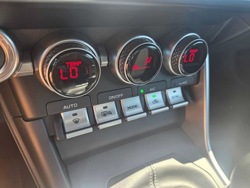 Used 2025 Toyota GR86 Premium w/ ALL Weather Mat Package (TMS) RWD image 24