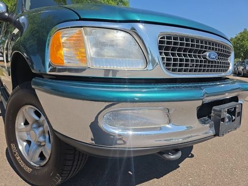 Used 1998 Ford Expedition XLT AWD/4WD image 38