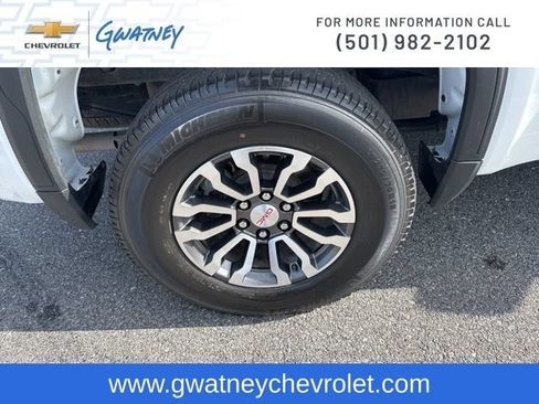 Used 2023 GMC Sierra 1500 AT4 w/ AT4 Premium Package AWD/4WD image 11