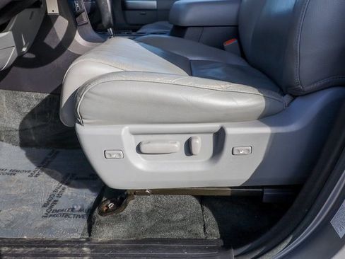 Used 2018 Toyota Sequoia SR5 image 27