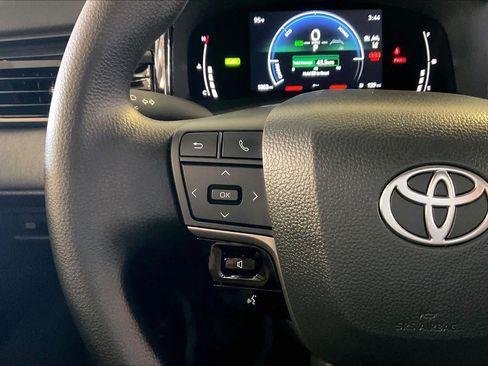 Used 2026 Toyota Camry LE w/ Convenience Package FWD image 21