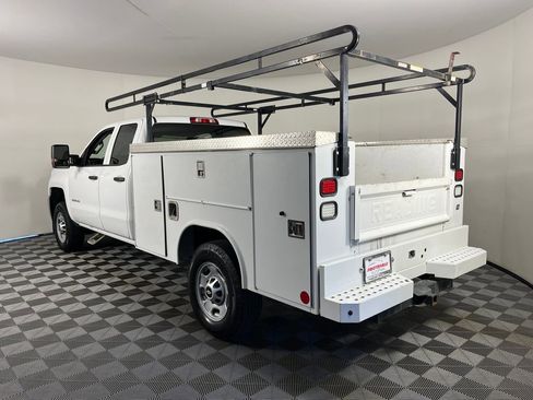 Used 2017 Chevrolet Silverado 2500 W/T w/ WT Convenience Package AWD/4WD image 10